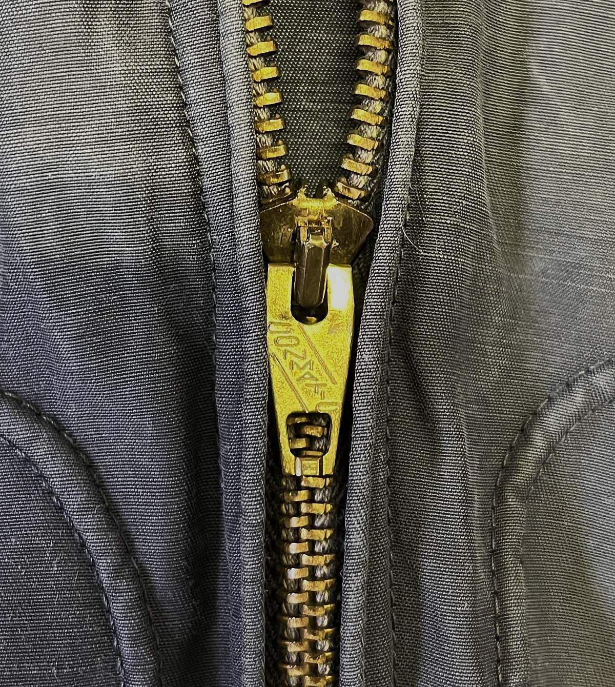 画像3: 50'S UNKNOWN チンスト付き バックプリーツ ドリズラージャケット CONMATICジップ チャコール (VINTAGE)