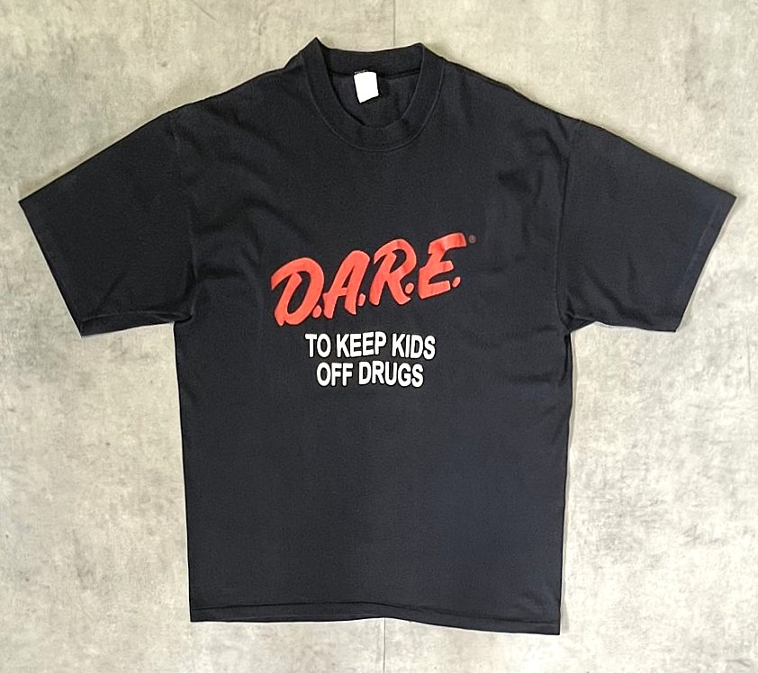 画像1: 90'S D.A.R.E. シングルステッチ 半袖 Tシャツ ブラック (VINTAGE)