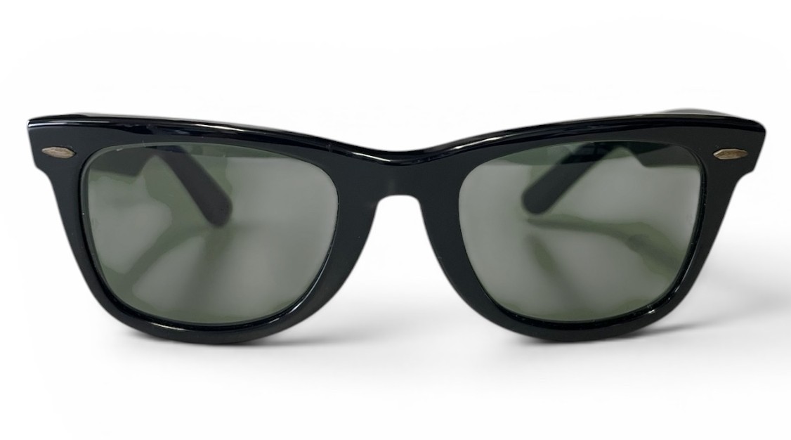 画像1: 80'S B&L ボシュロム製 RAY-BAN "WAYFARER" サングラス ブラック USA製 (VINTAGE)