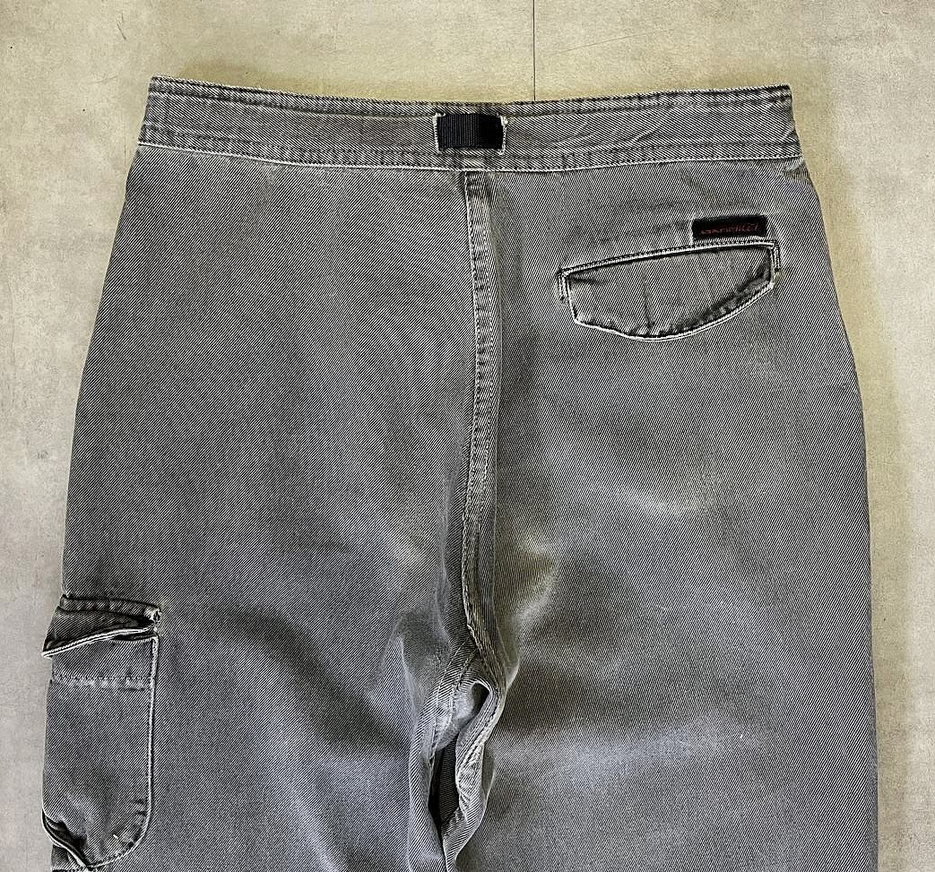 画像: 90'S GRAMICCI 旧ロゴ ベルト付き デニム 七分丈 カーゴパンツ グレー USA製 (VINTAGE)