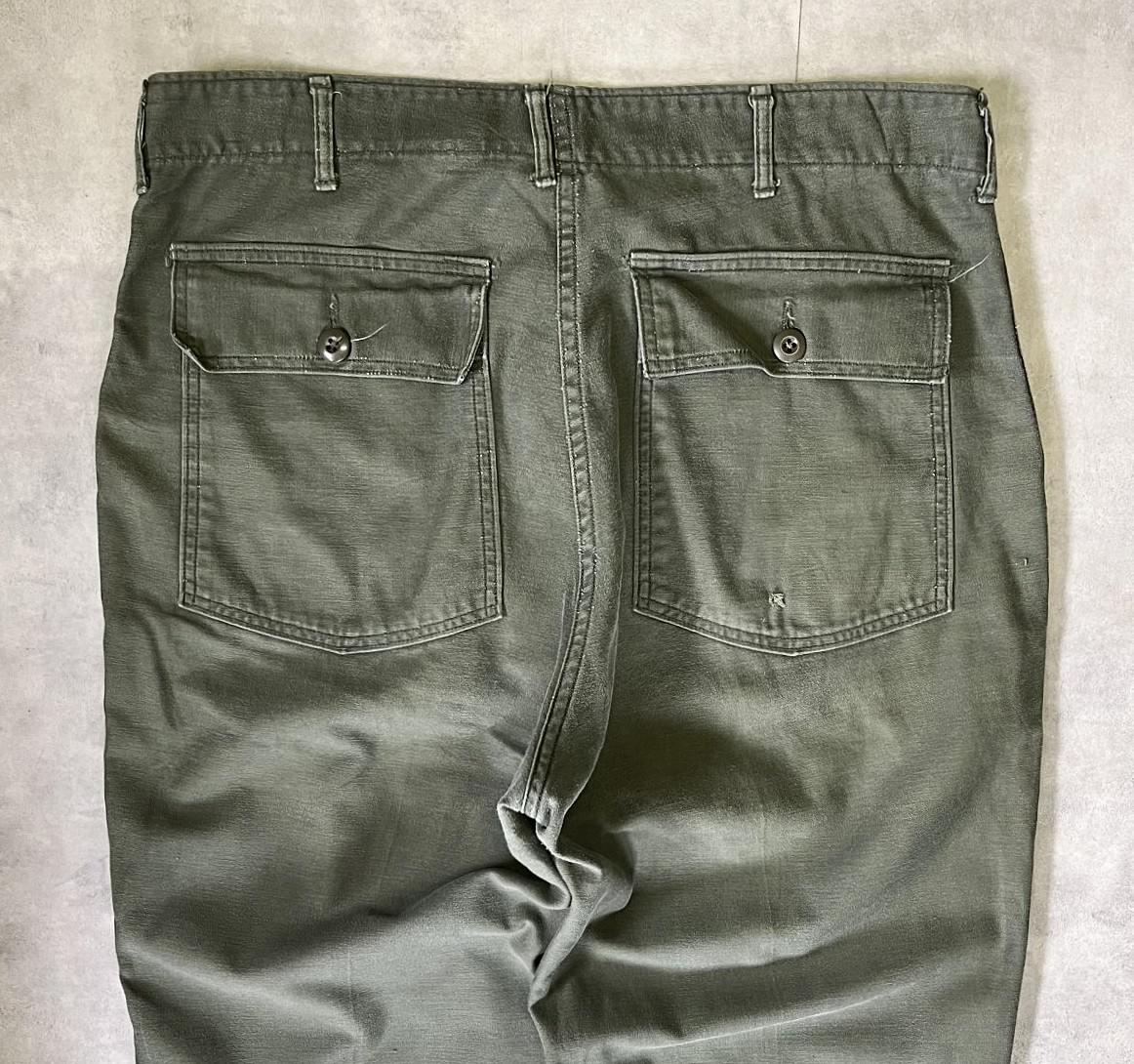 画像: 70'S アメリカ軍 US ARMY "OG107" コットンサテン ベイカーパンツ ミリタリーグリーン (VINTAGE)