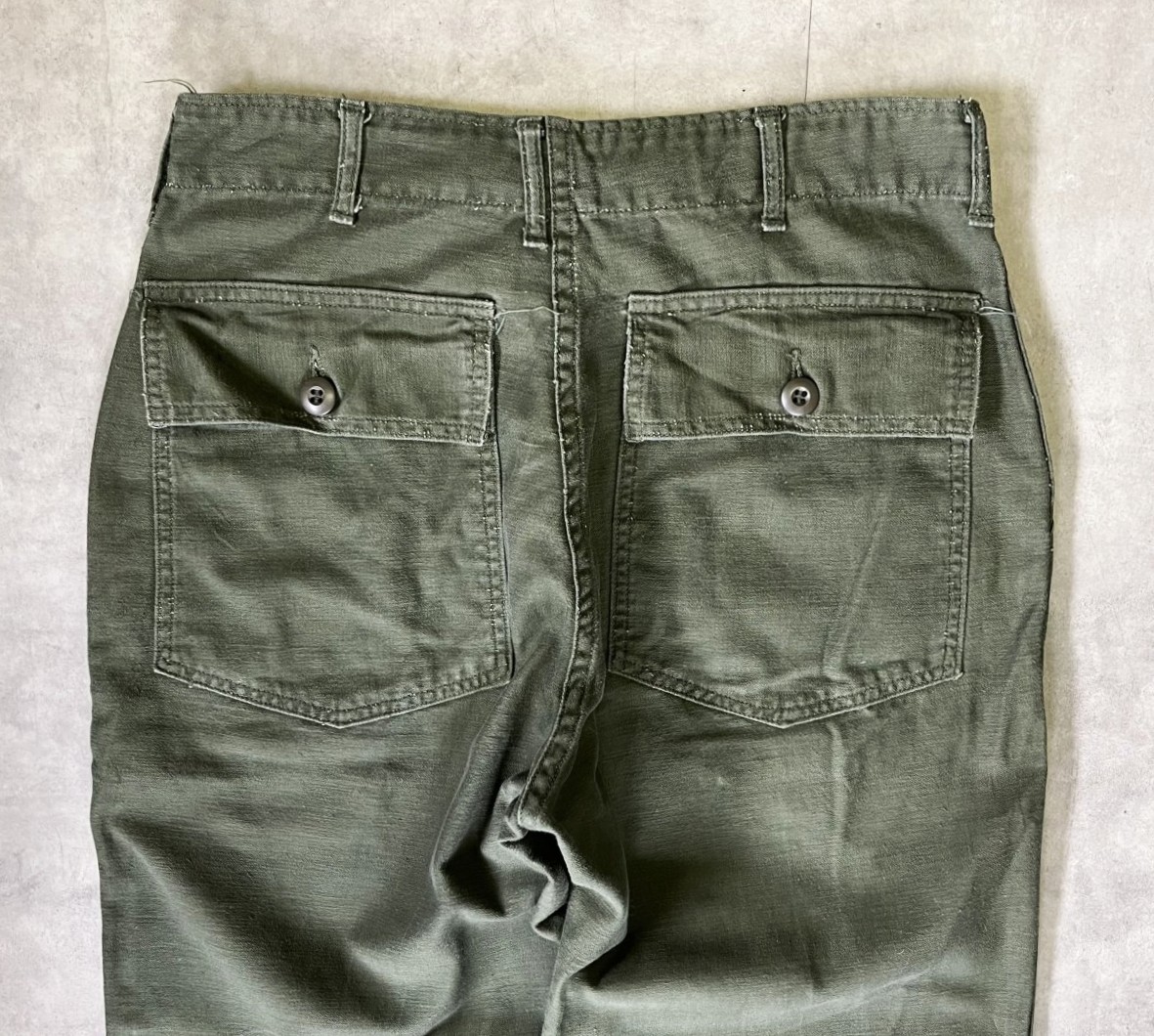画像: 70'S アメリカ軍 US ARMY "OG107" コットンサテン ベイカーパンツ ミリタリーグリーン (VINTAGE)