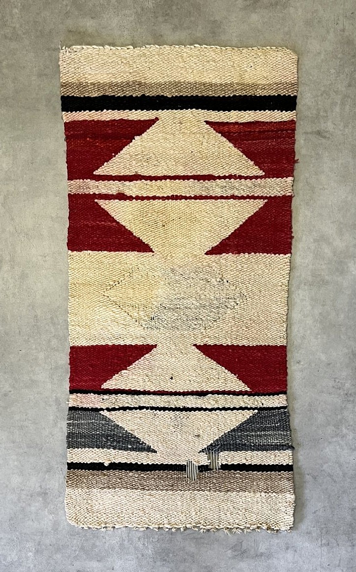 画像1: オールド ナバホ ウールラグ 79cm x 40cm (VINTAGE)