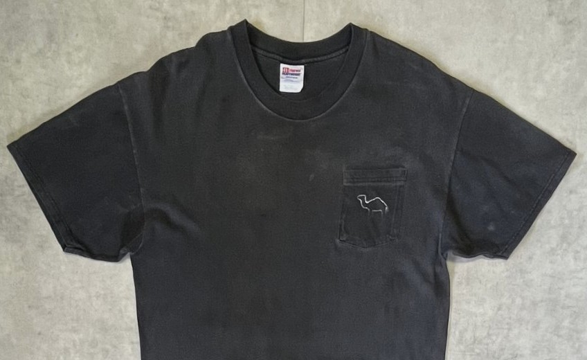 画像: 90'S CAMEL 両面プリント ポケット付き 半袖 Tシャツ フェードブラック (VINTAGE)