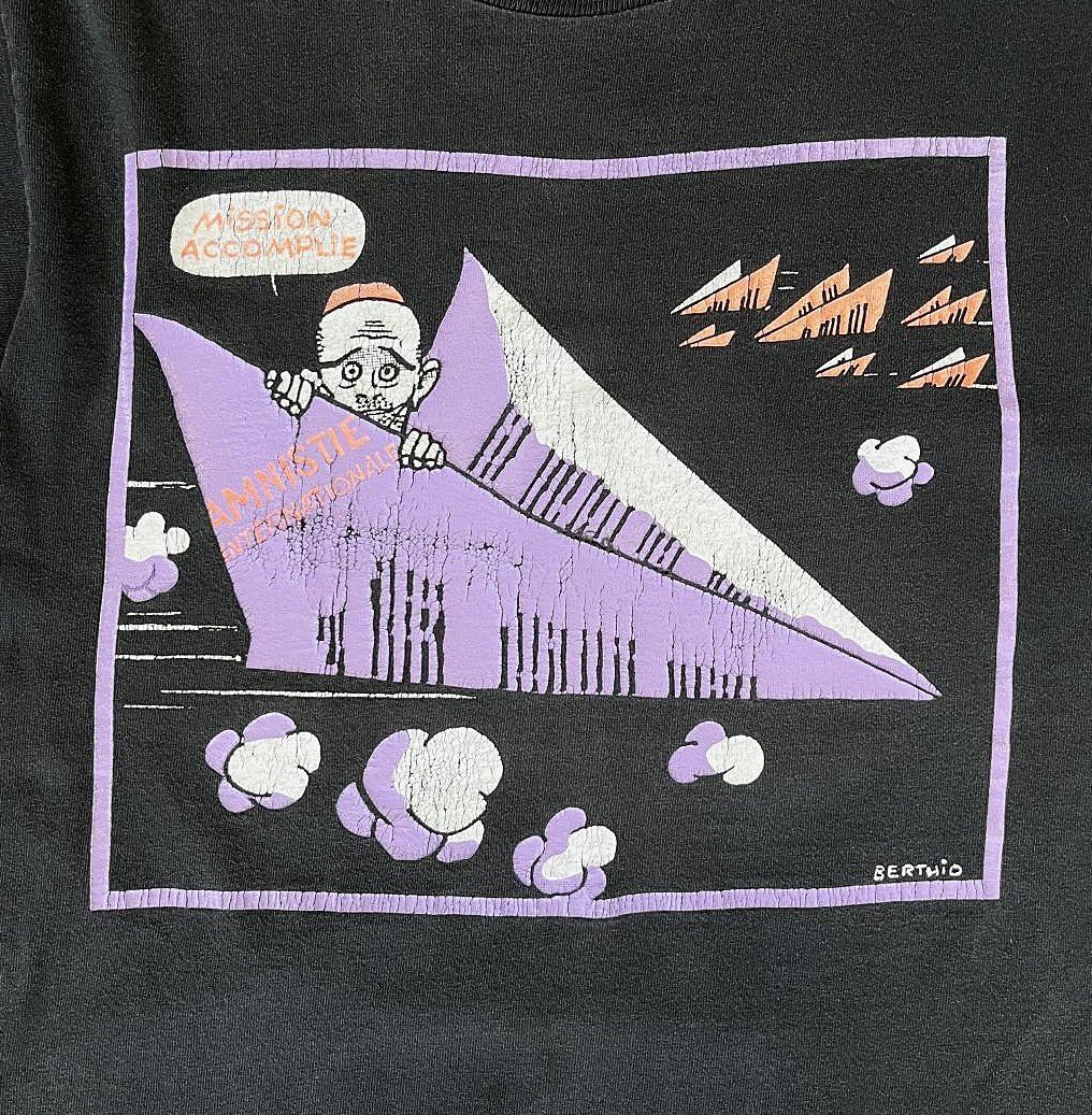 画像3: 90'S BERTHIO "AMNESTY INTERNATIONAL" シングルステッチ 半袖 Tシャツ ブラック カナダ製 (VINTAGE)