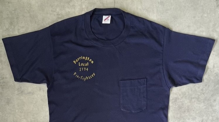 画像: 80'S BARRINGTON FIREFIGHTERS シングルステッチ 半袖 ポケット付き Tシャツ ネイビー USA製 (VINTAGE)