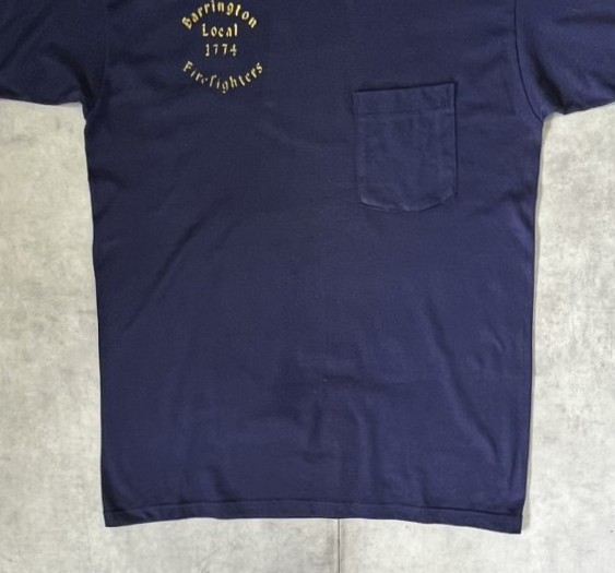 画像: 80'S BARRINGTON FIREFIGHTERS シングルステッチ 半袖 ポケット付き Tシャツ ネイビー USA製 (VINTAGE)