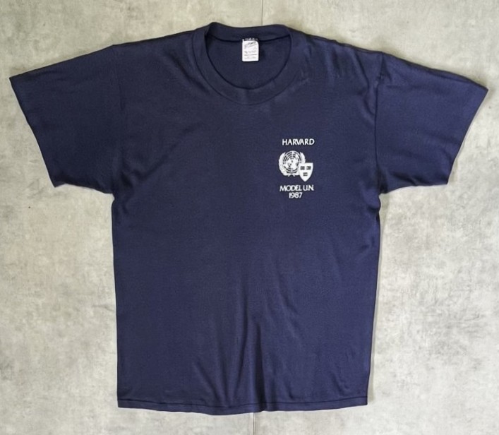 画像1: 80'S HARVARD UNIVERSITY 両面プリント シングルステッチ 半袖 Tシャツ ネイビー USA製 (VINTAGE)