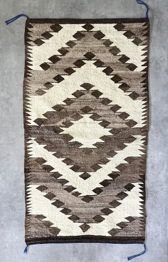 画像1: オールド ナバホ ウールラグ 116cm x 63cm (VINTAGE)