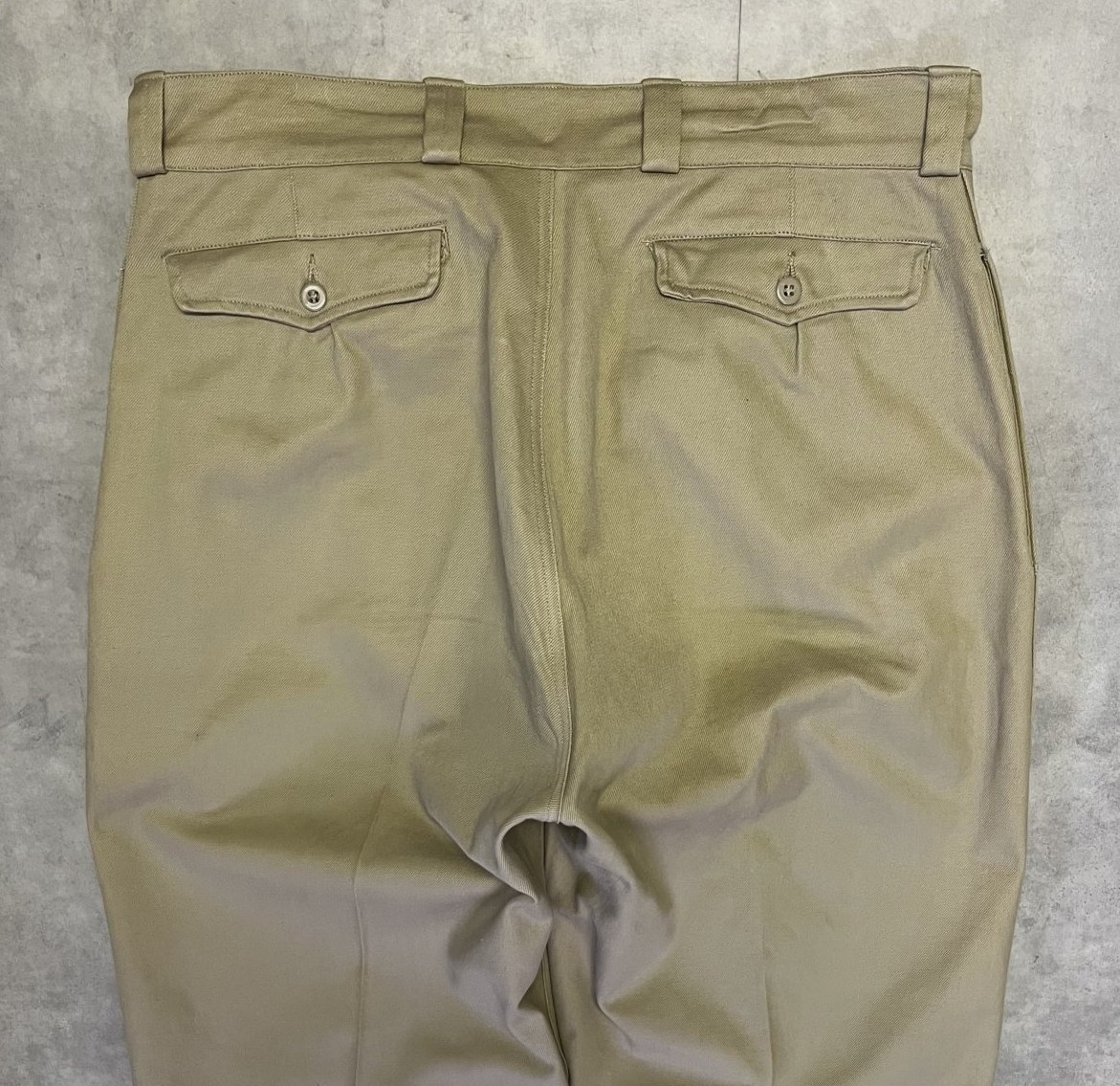 画像: 50'S フランス軍 M52 ボタンフライ ツータック チノパンツ ベージュ (VINTAGE)