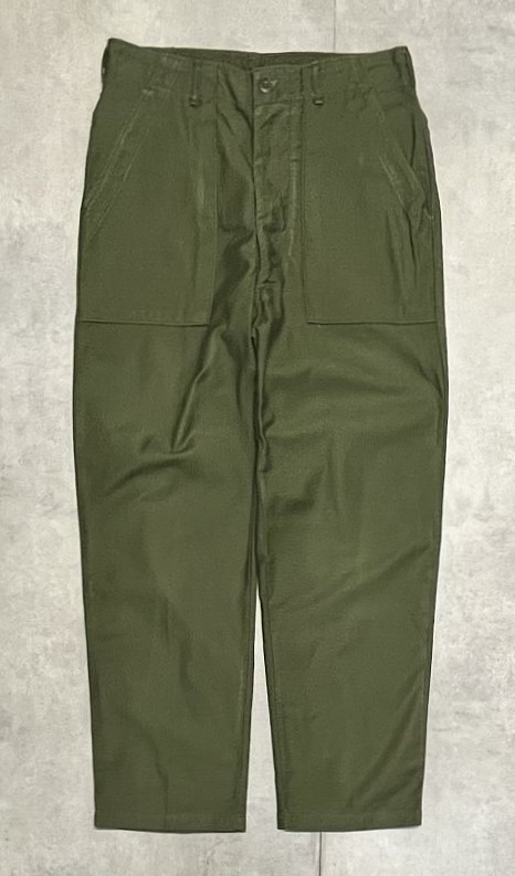 画像1: 60'S アメリカ軍 US ARMY "OG107" コットンサテン ベイカーパンツ ミリタリーグリーン (MINT CONDITION)