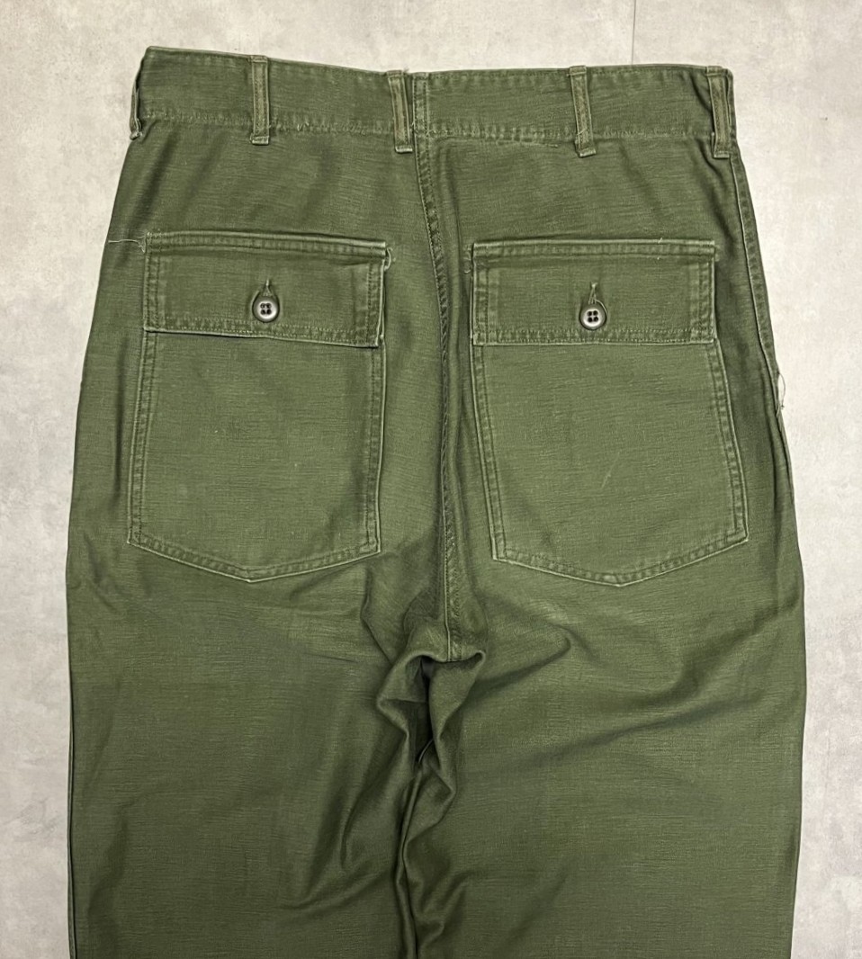 画像: 60'S アメリカ軍 US ARMY "OG107" コットンサテン 平ボタン ベイカーパンツ ミリタリーグリーン (VINTAGE)