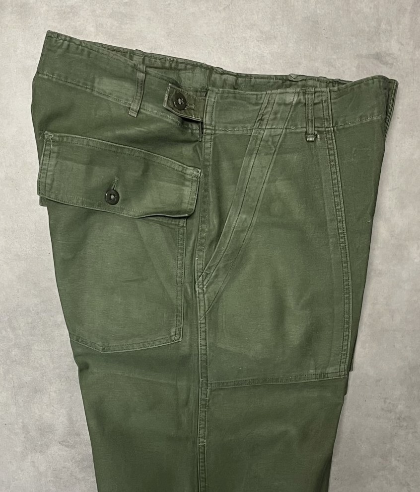 画像5: 60'S アメリカ軍 US ARMY "OG107" 初期モデル コットンサテン 平ボタン ベイカーパンツ ミリタリーグリーン (VINTAGE)