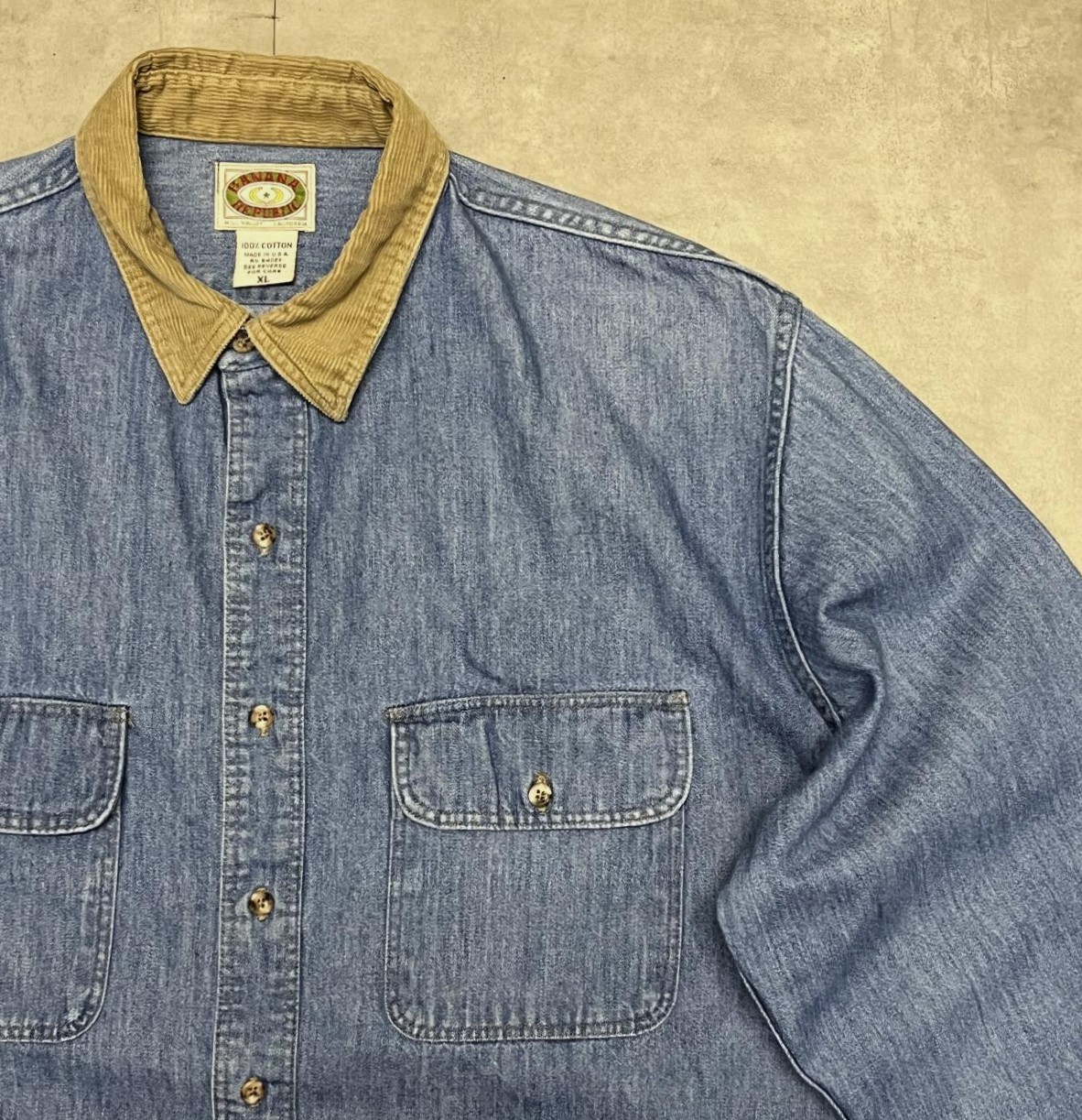 画像: 80'S BANANA REPUBLIC 初期タグ 襟コーデュロイ デニムシャツ ライトインディゴ USA製 (VINTAGE)
