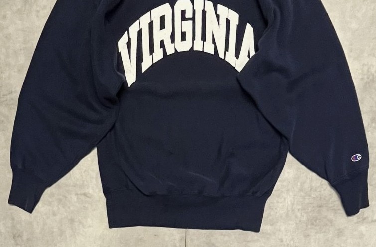 画像: 90'S CHAMPION "VIRGINIA" 刺繍タグ リバースウィーブ ネイビー USA製 (VINTAGE)