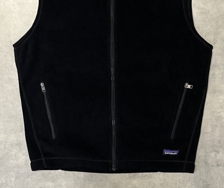 画像: PATAGONIA "SYNCHILLA" 裾ロゴ フルジップ フリースベスト ブラック (MINT CONDITION)