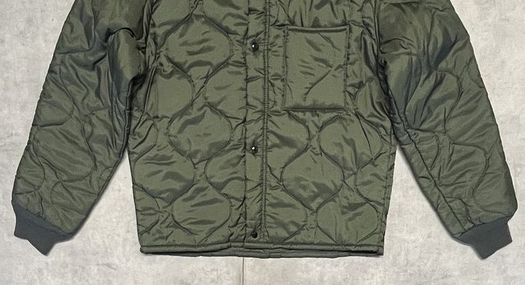 画像: 90'S アメリカ軍 USAF "CWU-9/P" キルティング ライナージャケット セージグリーン (MINT CONDITION) 