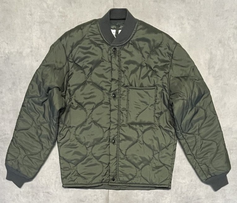 画像1: 90'S アメリカ軍 USAF "CWU-9/P" キルティング ライナージャケット セージグリーン (MINT CONDITION) 